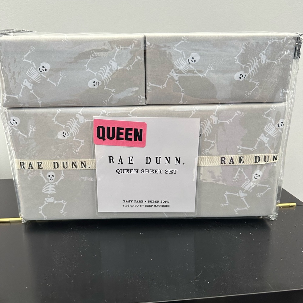Rae Dunn Halloween QUEEN SIZE SHEETS SET Skeletons Dancing Spooky Creepy NEW